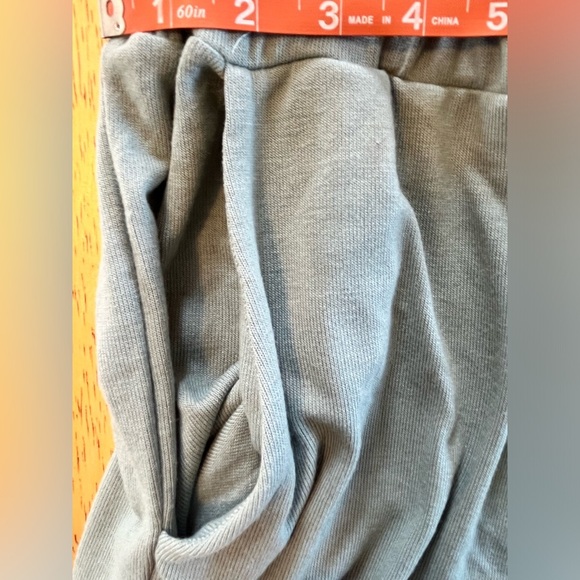 Cbrand Women’s Short Sleeved CrossOver  Teal Jumpsuit with Pockets Size M - Picture 4 of 11